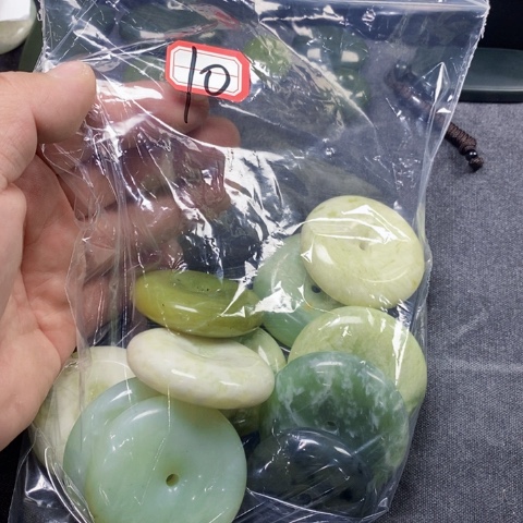 未镶嵌蛇纹石玉手链