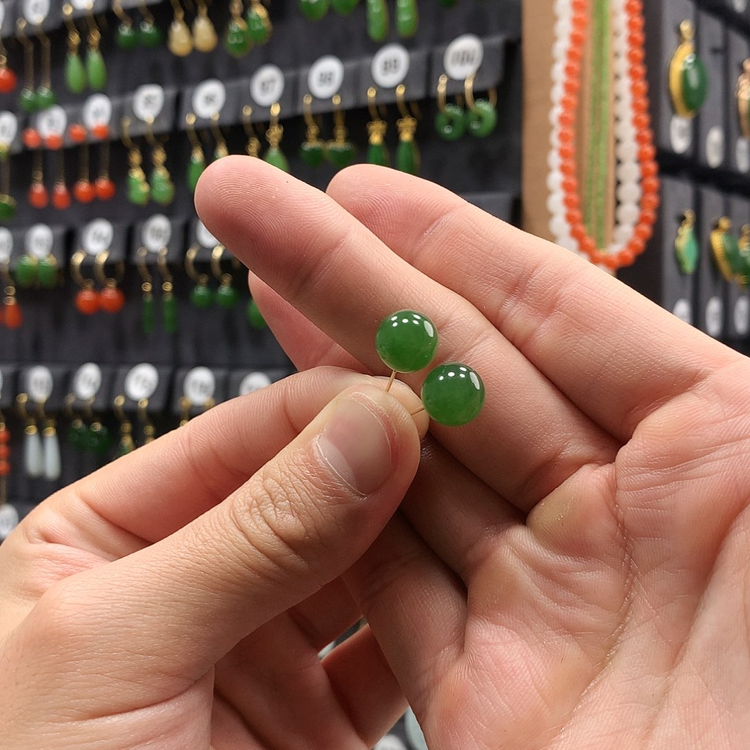 和田玉耳饰18K金镶嵌