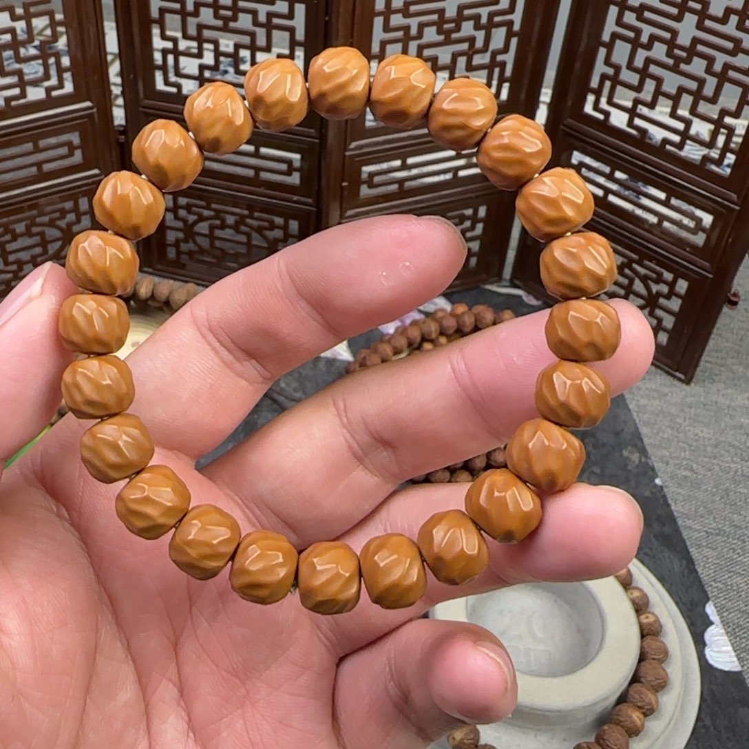 莲花菩提吊坠猴头手串