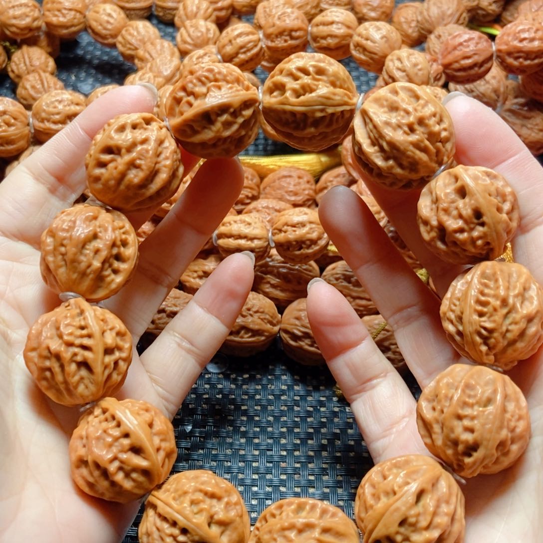 文玩核桃手串宫灯八棱