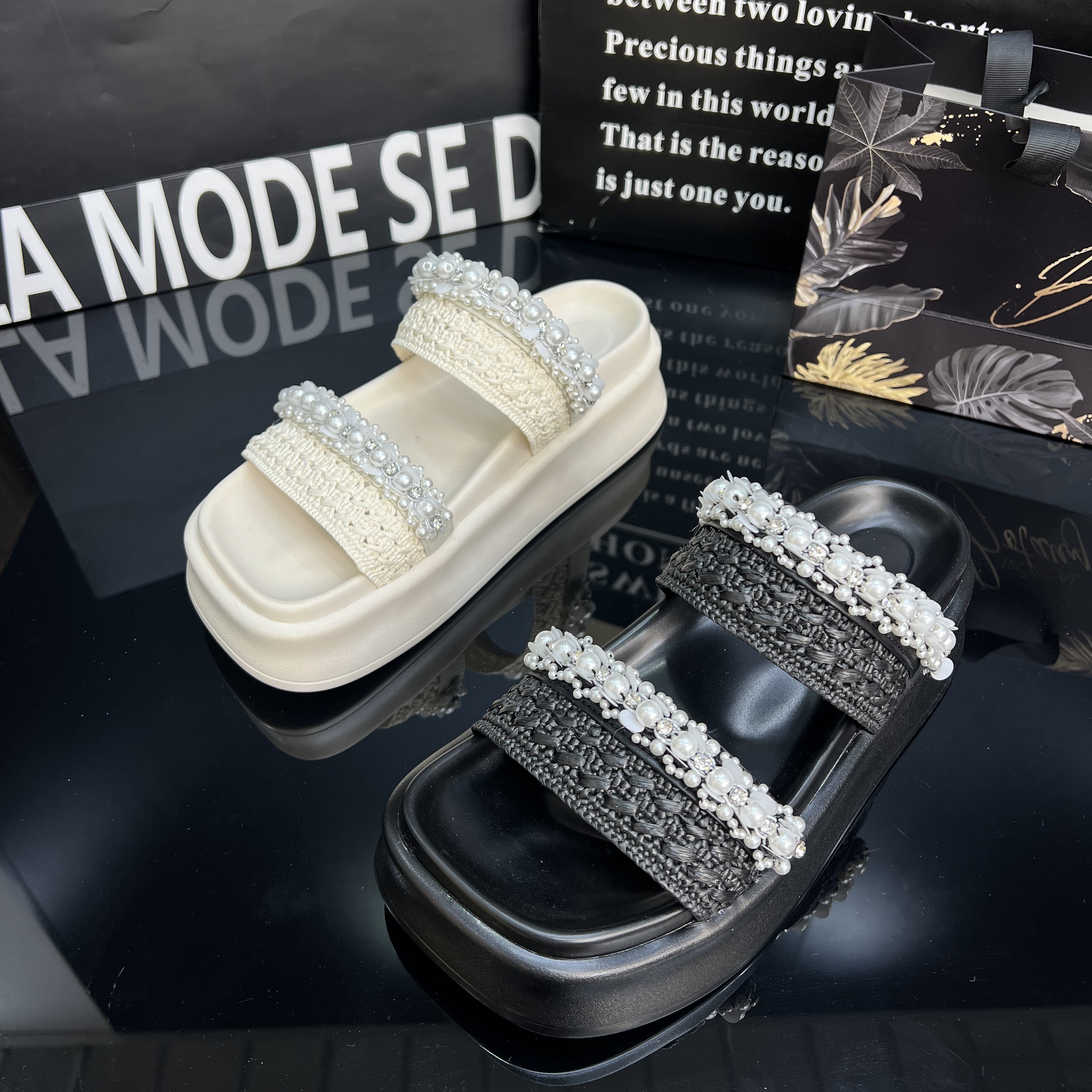 【现货】欧美风2025夏季新款一字带水钻露趾凉鞋托时尚凉拖鞋H216-1