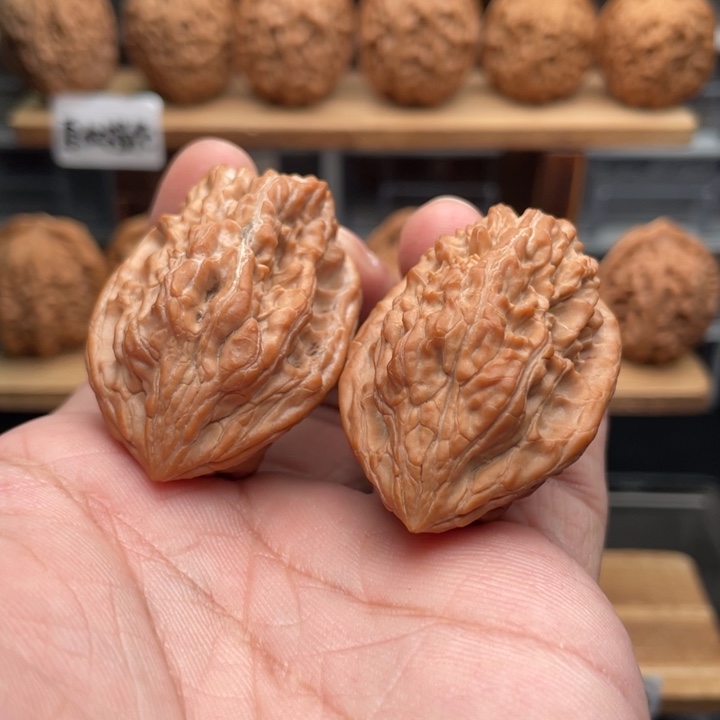 把件桃核野生原树壁虎32/34/46