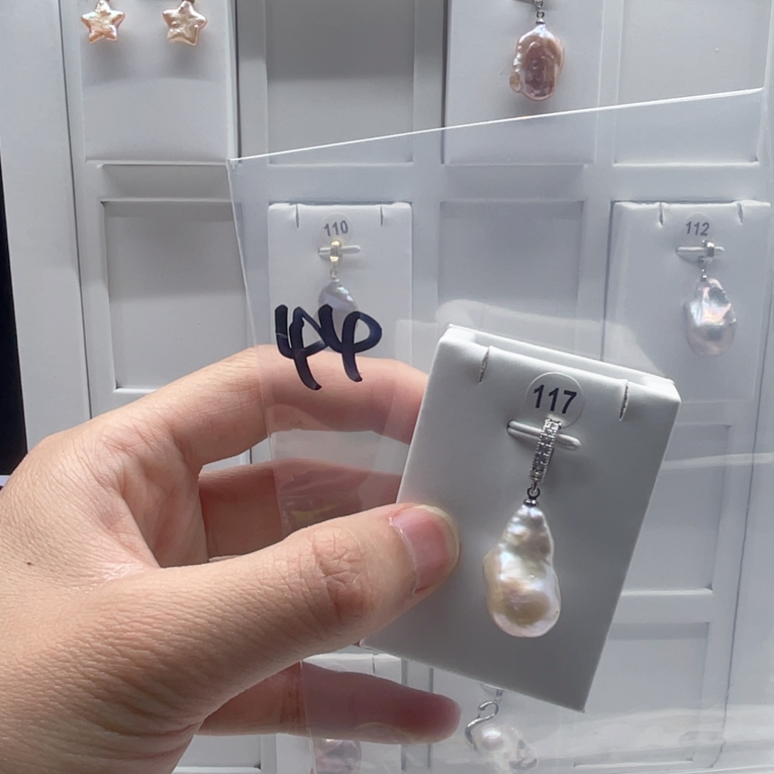 合金淡水珍珠颈饰