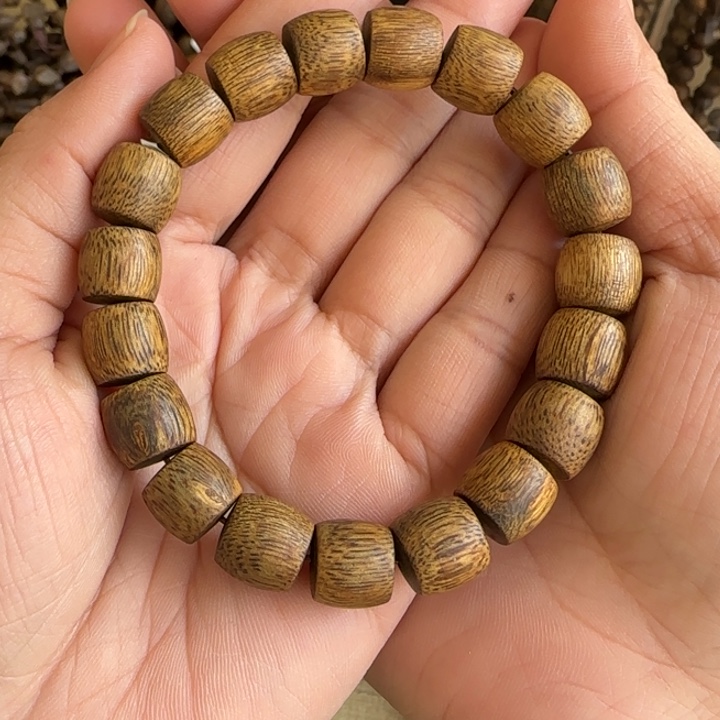 沉香手串陆河多样性发货一条卡11-12克