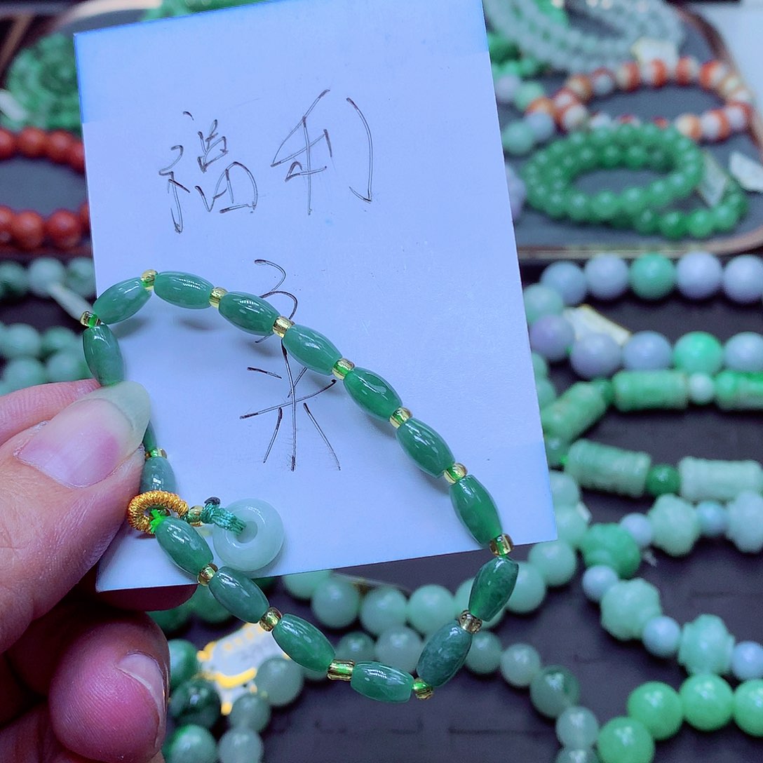 翡翠未镶嵌毛衣链