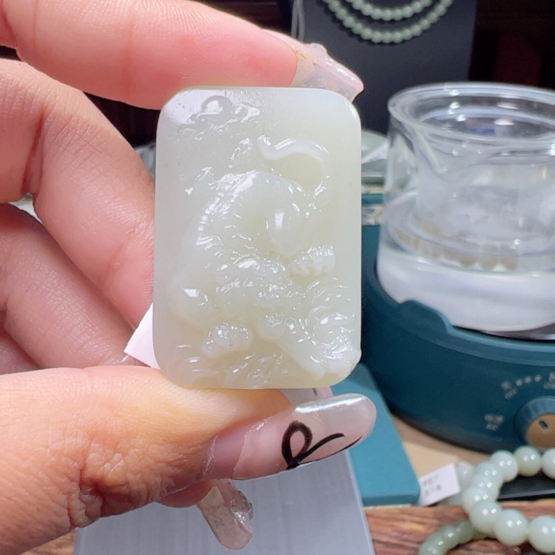 和田玉（糖玉）未镶嵌颈饰