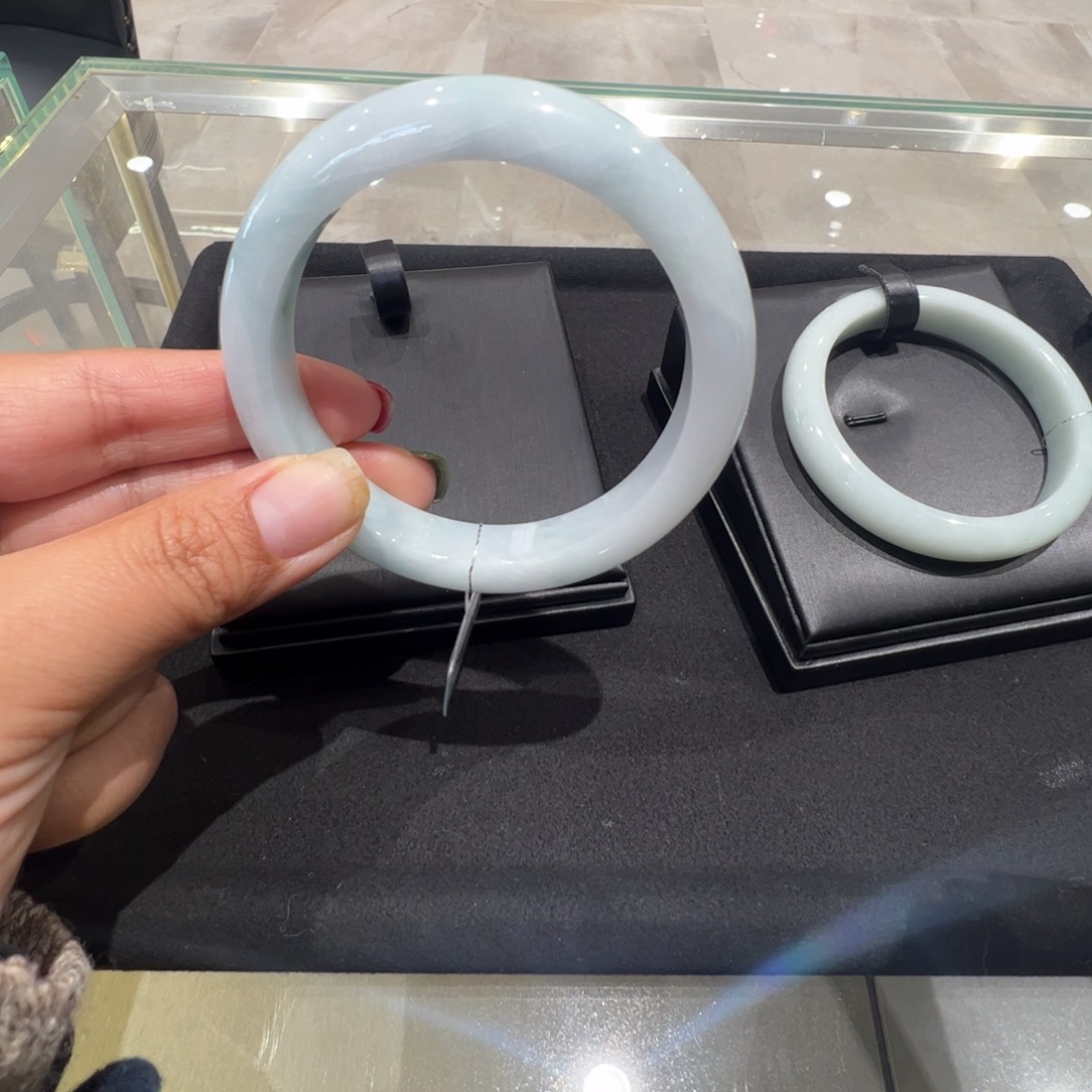 翡翠手镯（圆镯）未镶嵌