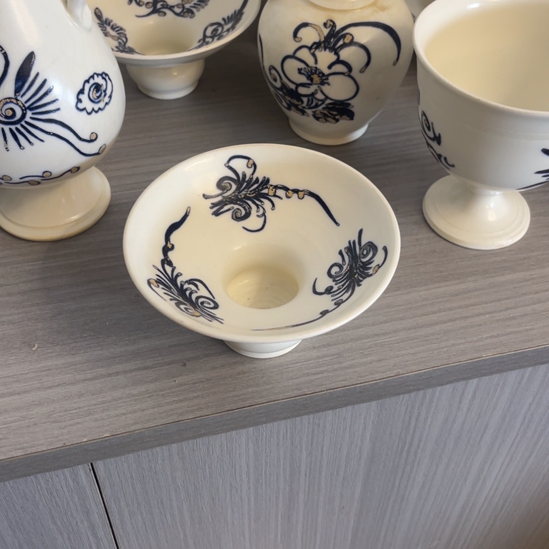 赏品青青花花渣斗