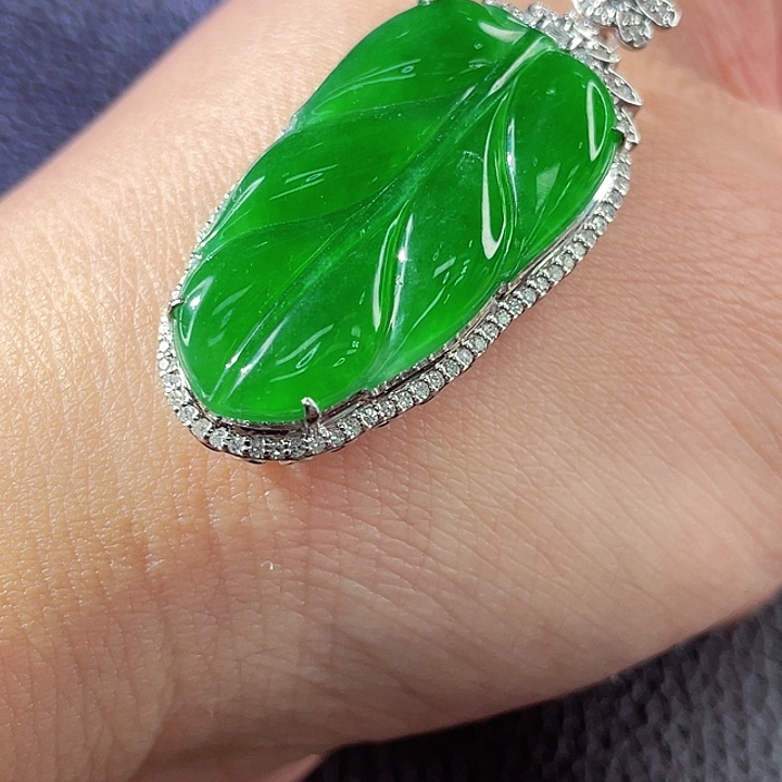 翡翠颈饰18K金镶嵌仙*1翡翠