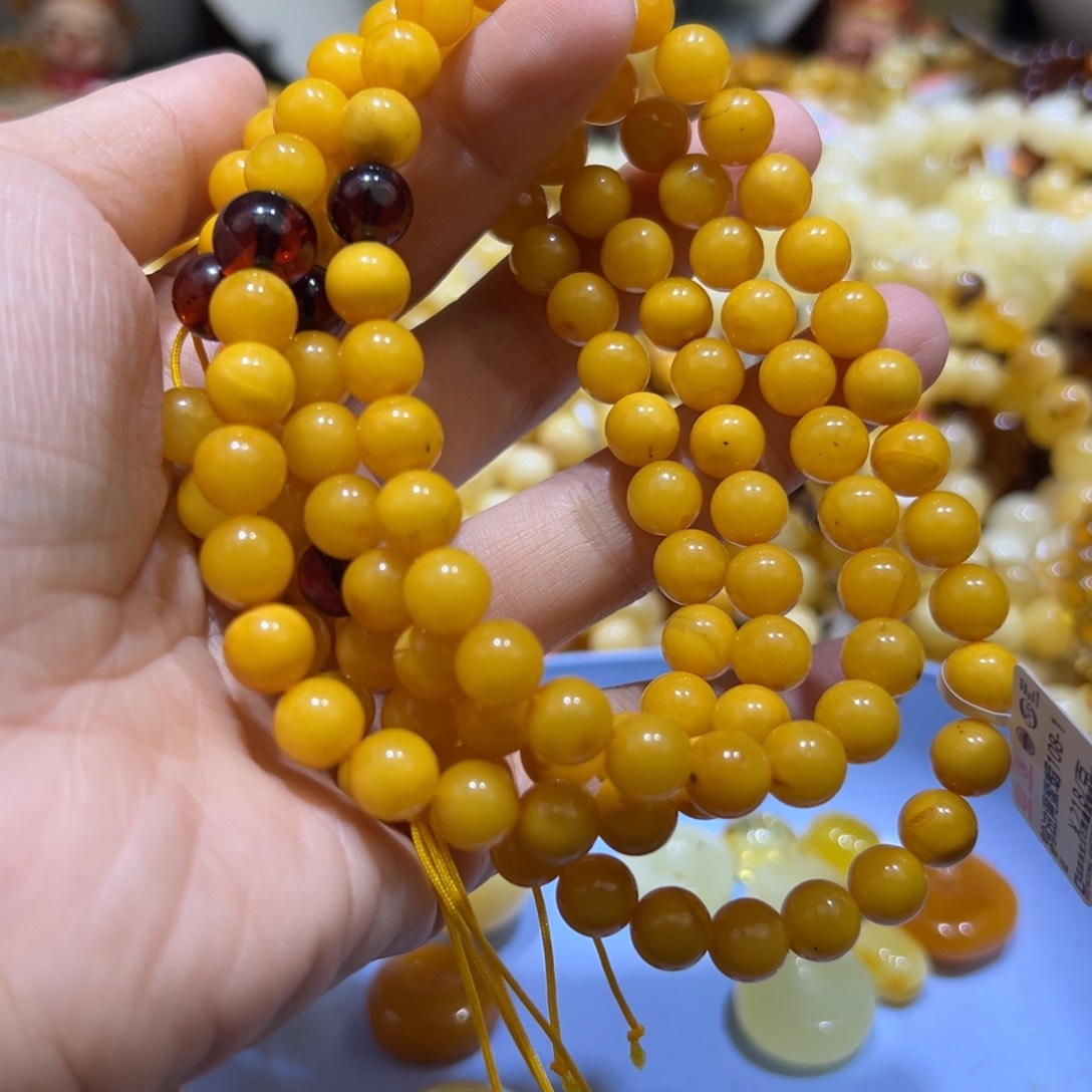 琥珀珠宝奇石未镶嵌