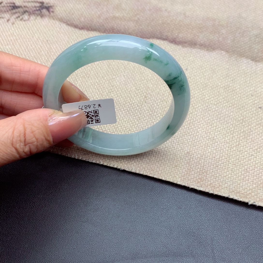 翡翠手镯未镶嵌缅甸翡翠手镯