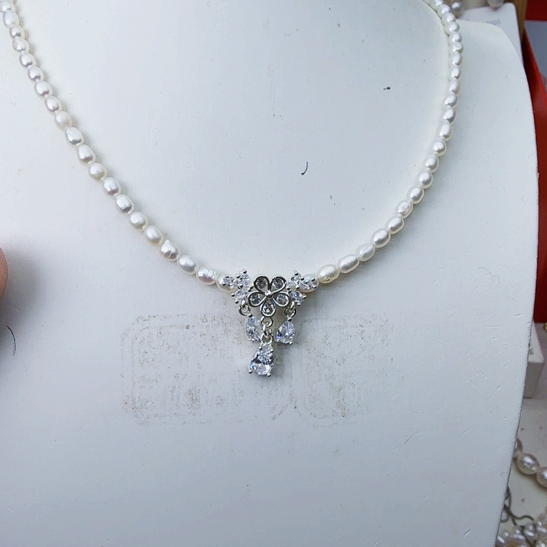 未镶嵌淡水珍珠颈饰