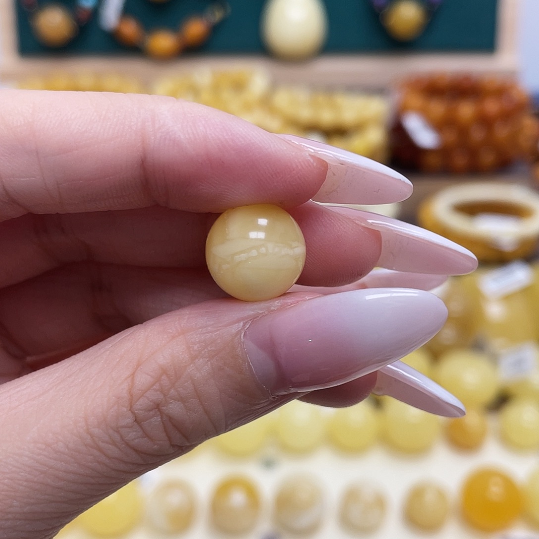 蜜蜡未镶嵌珠宝奇石12.1mm瑕疵