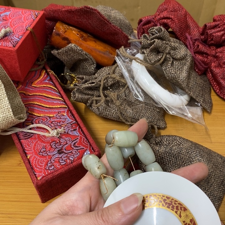 瓷片哈中古工艺品一件