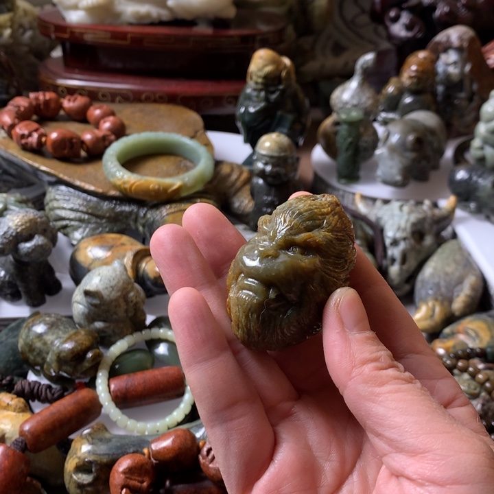 岫岩河磨玉（透闪石质玉）手链未镶嵌