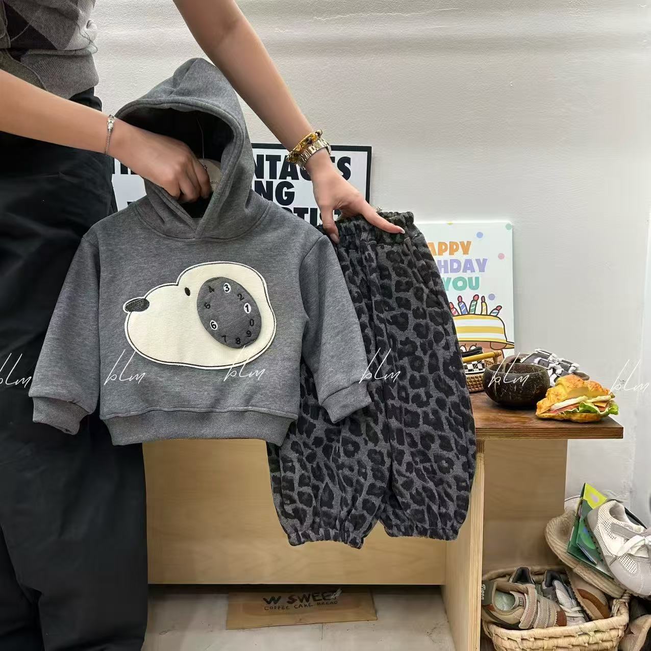 【秋冬加绒】2025新款立体小狗洋气休闲韩版男女童连帽豹纹裤套装