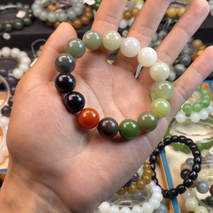 未镶嵌和田玉手链浩*仔