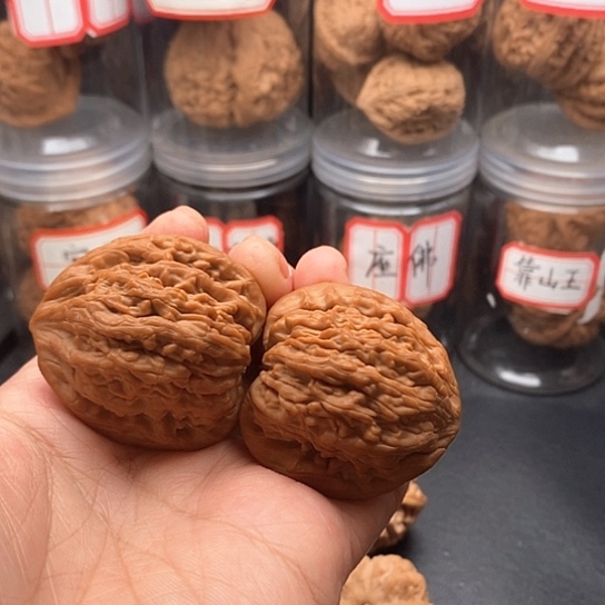 文玩核桃把件虎头王