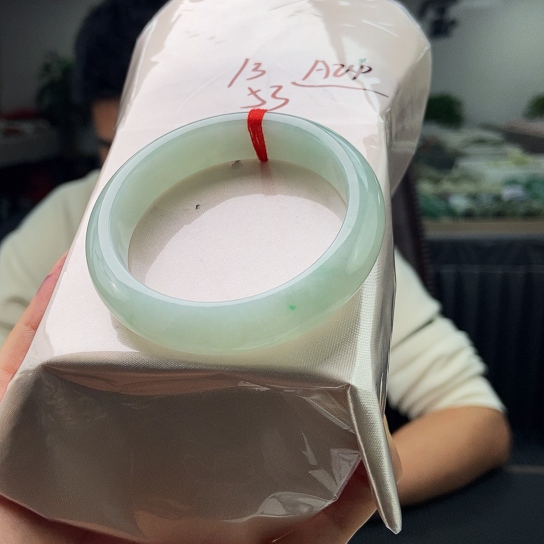 翡翠未镶嵌手镯拍一发一