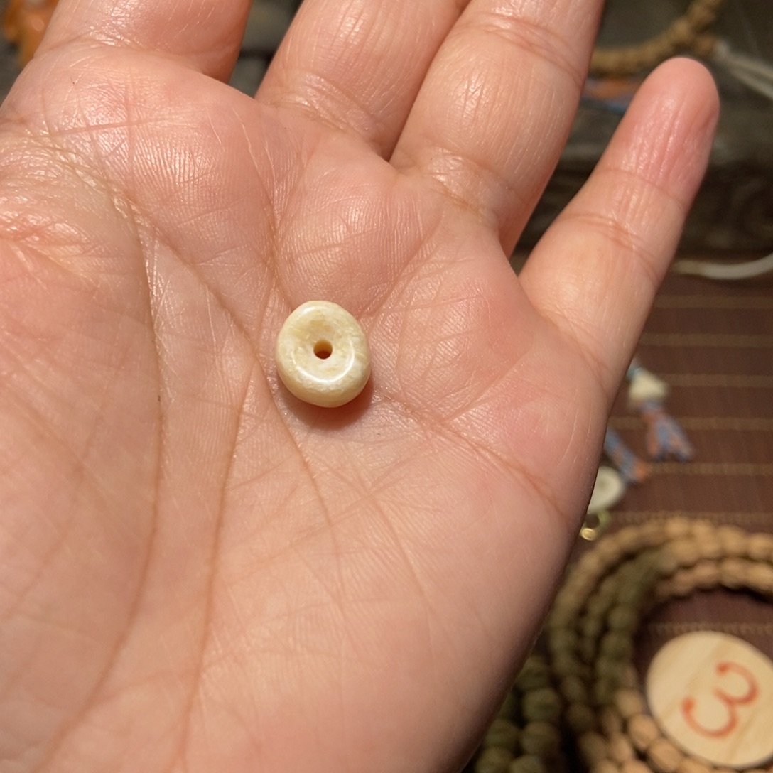 莽***.柏香籽/百香籽吊坠