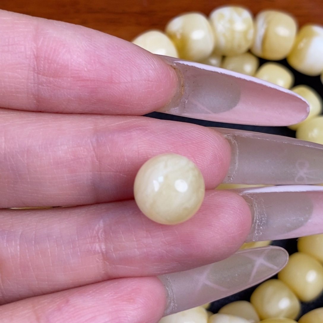 琥珀未镶嵌珠宝奇石210