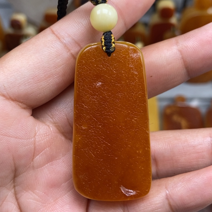【闪购商品】琥珀颈饰未镶嵌