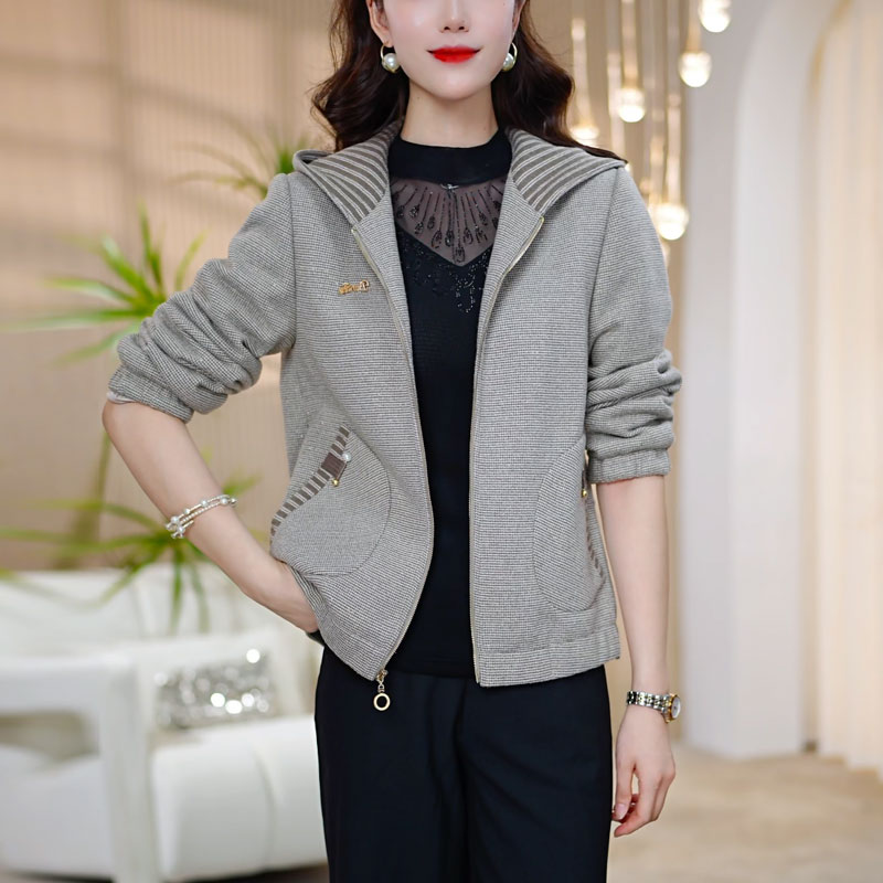 【莫瑞定制】洋气时尚连帽外套女2025年秋装百搭休闲妈妈装夹克上衣
