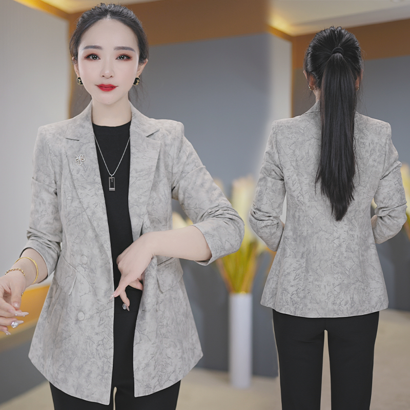 【高货定制】B580图片色2025秋季新款中年妈妈装西装短款修身外套女