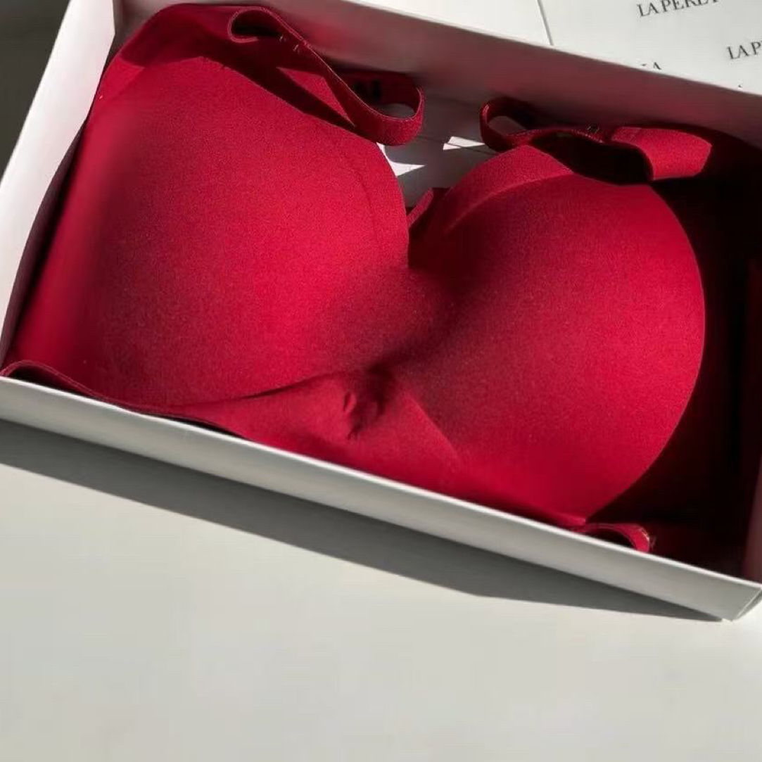 【花花严选】红色无痕打底套装舒适吊带背心