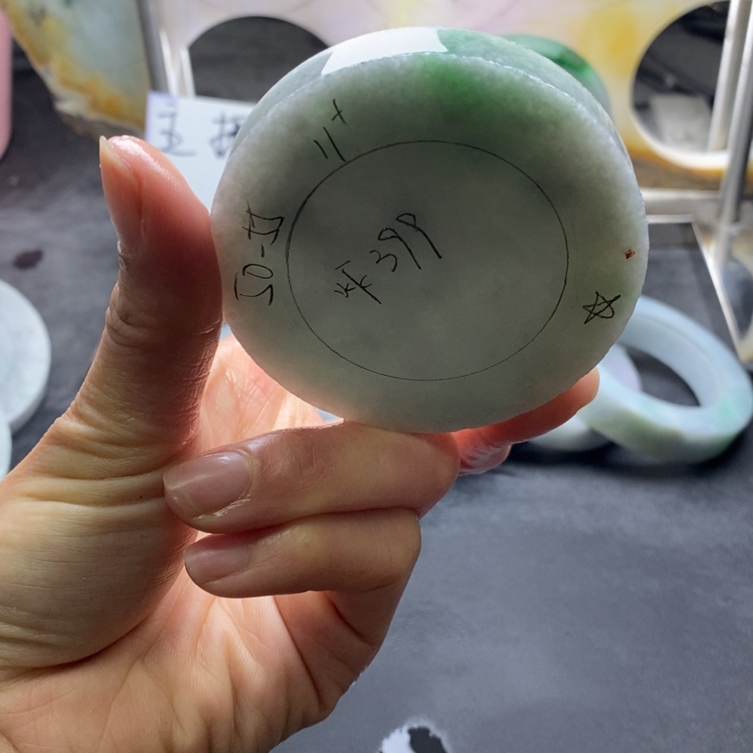 定制翡翠正未镶嵌