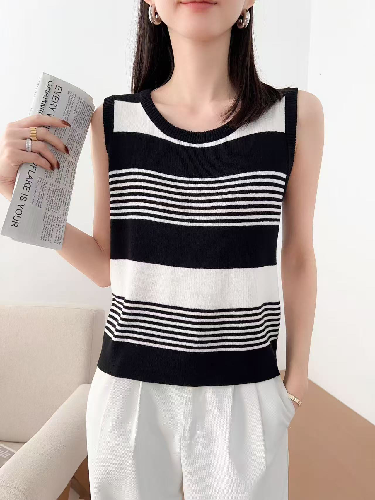时尚条纹针织吊带背心女无袖设计感显瘦遮肚子内搭打底上衣
