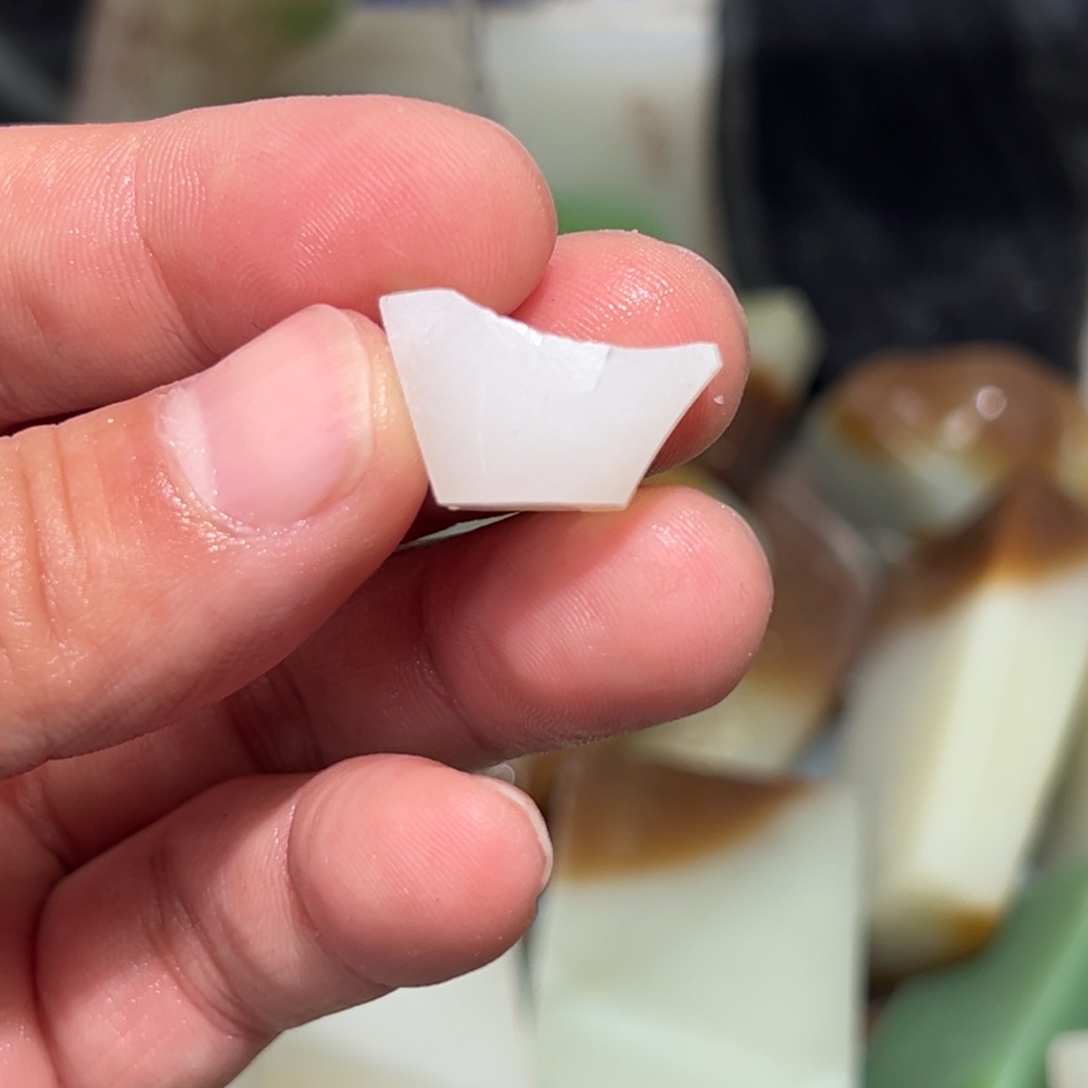 W***G和田玉未镶嵌车挂