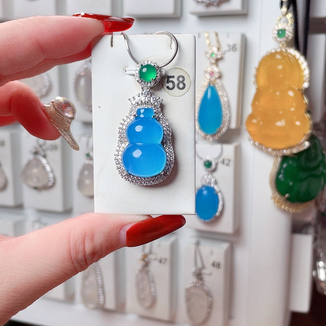 玛瑙/玉髓吊坠(赠链)未镶嵌