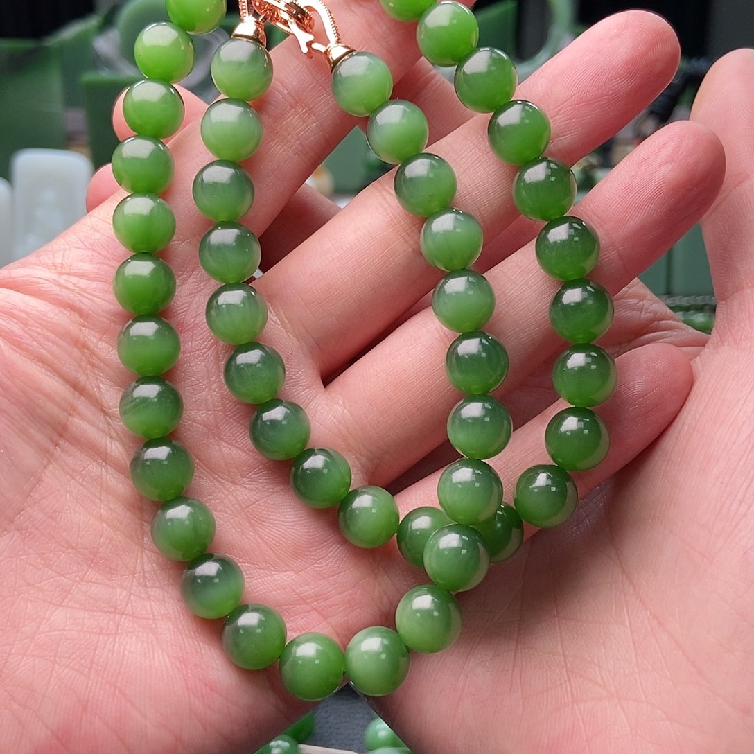 和田玉（碧玉）颈饰未镶嵌卷*妈