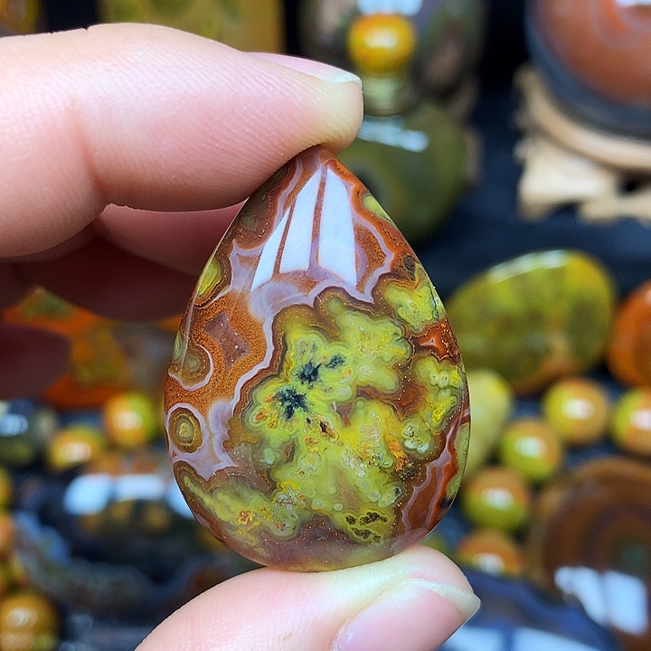 玛瑙/玉髓未镶嵌颈饰