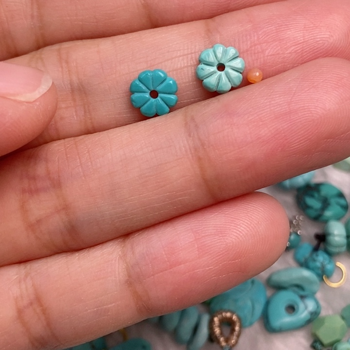 南红玛瑙未镶嵌珠宝奇石