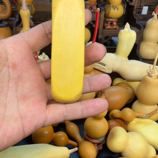 没***-葫芦葫芦等经济林木生长着大量