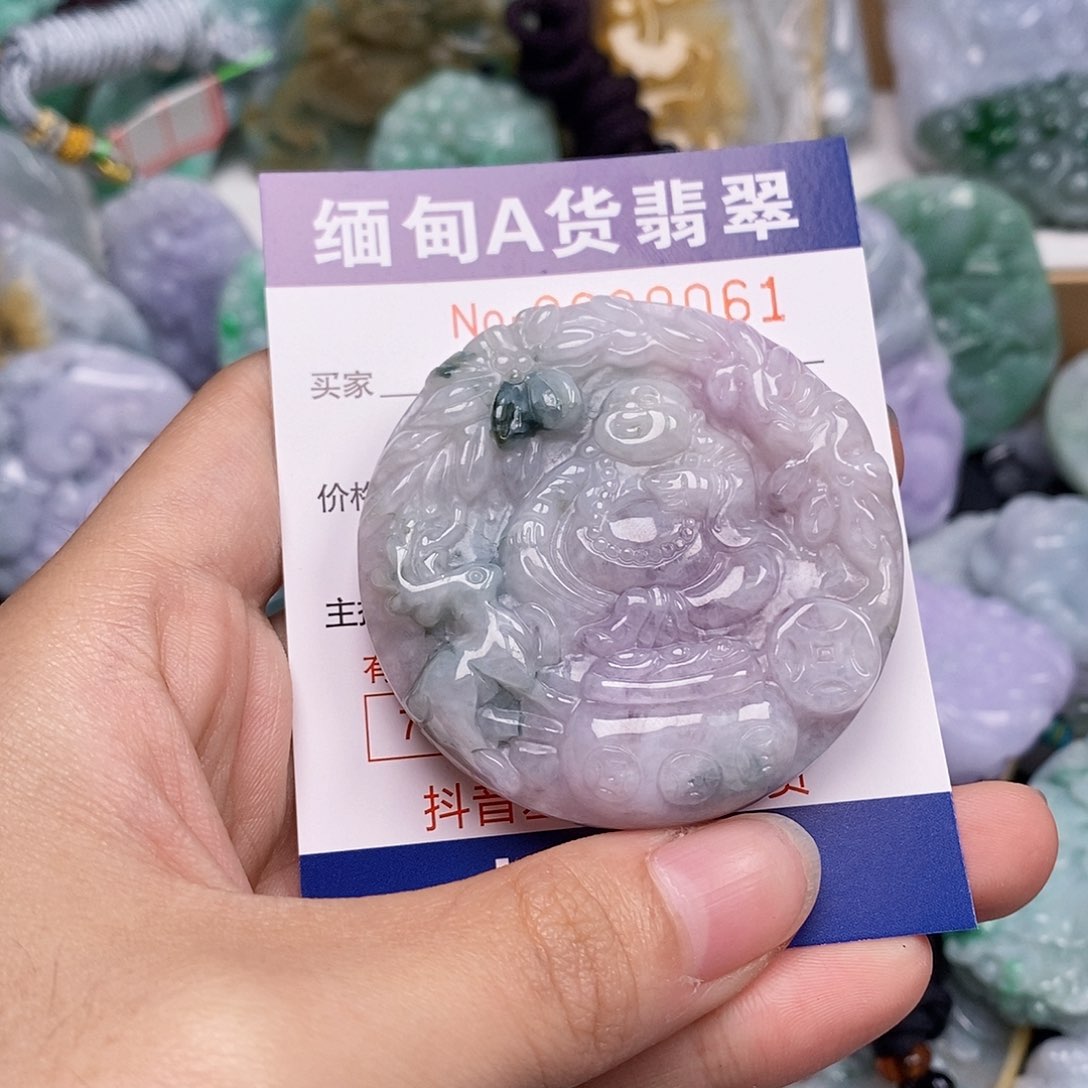 吊坠(不含链)未镶嵌翡翠