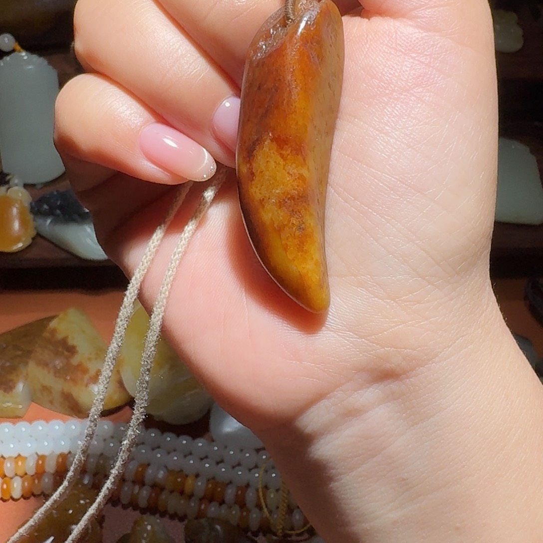 用***3和田玉未镶嵌车挂