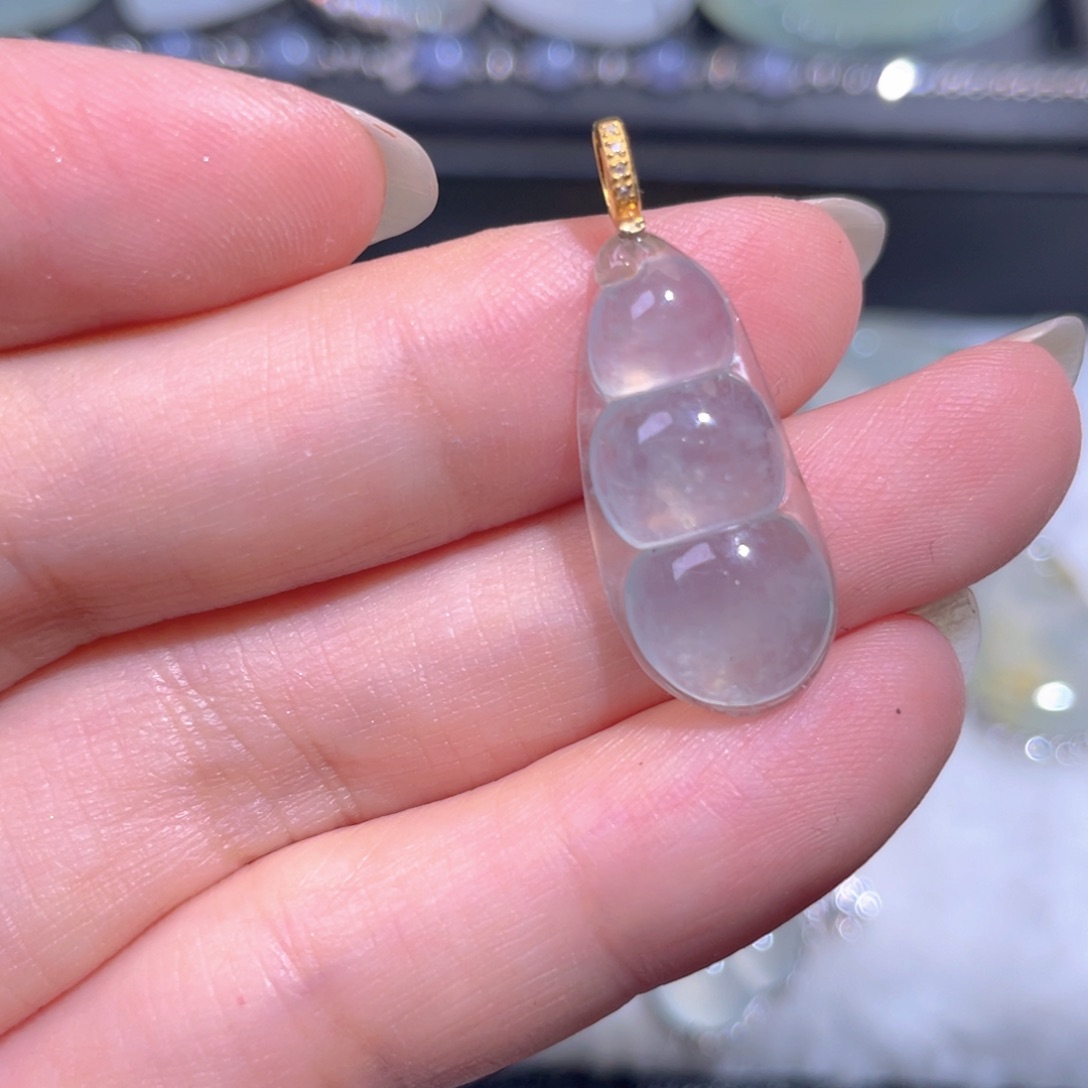 颈饰18K金镶嵌翡翠翡翠