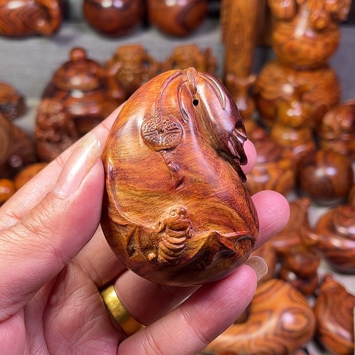 黄花梨/降香黄檀海南黄花梨油梨工艺品