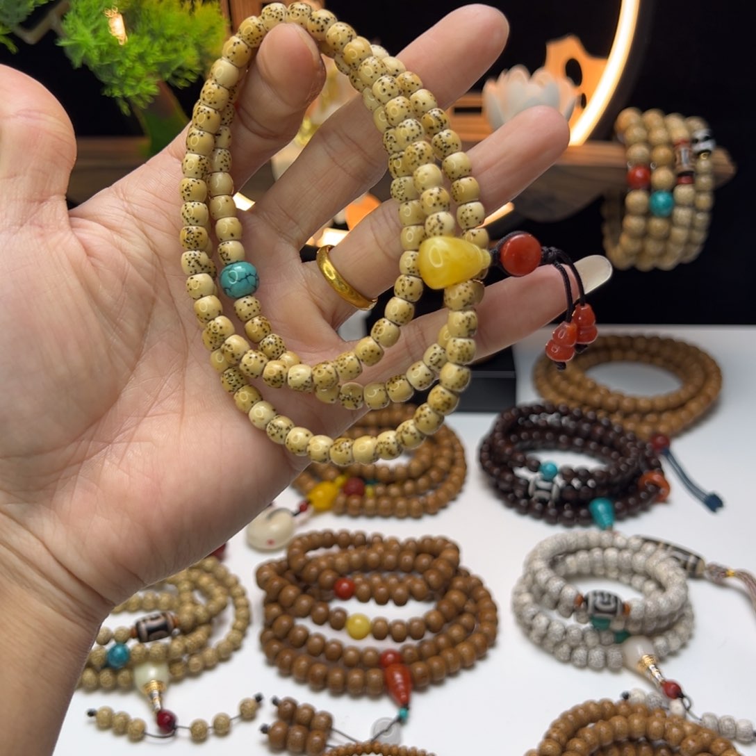 星月菩提吊坠太***照星月菩提