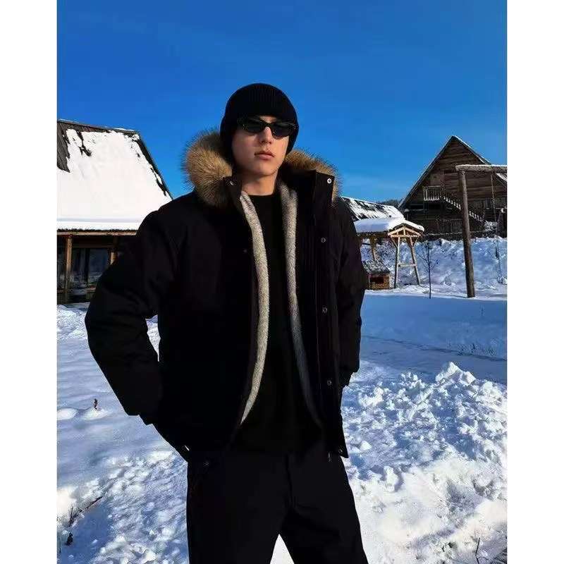 美式90新国标白鸭绒狼王座山雕1200g仿水貂毛硬核外套百搭