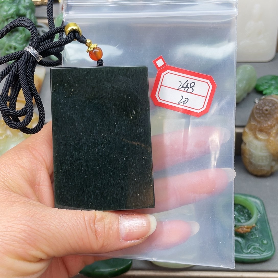 未镶嵌和田玉挂件