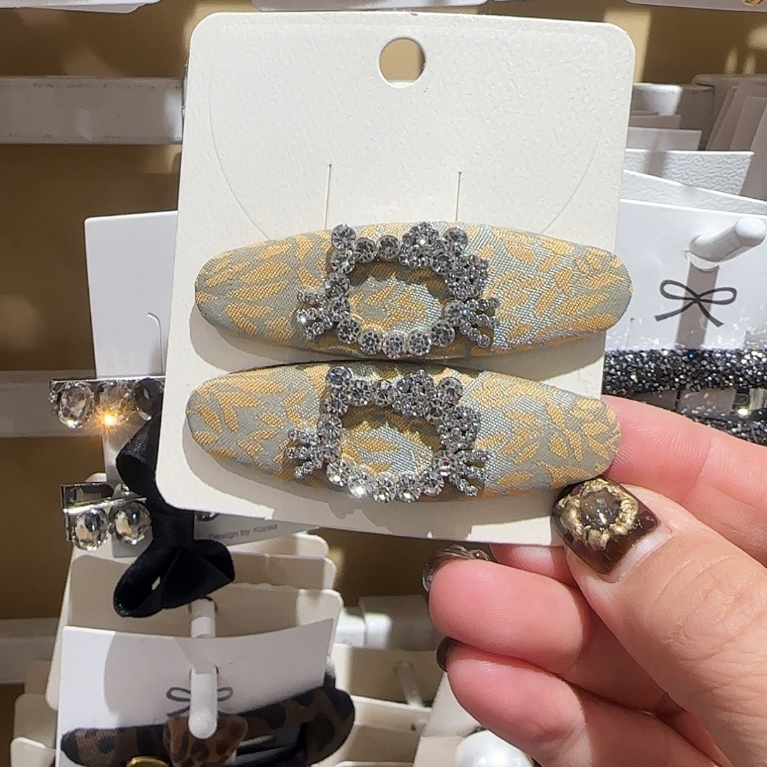 非金属黄色掰掰夹