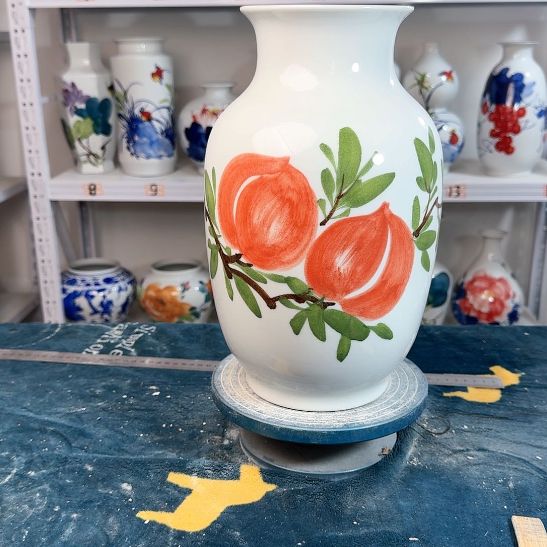 摆件景德镇陶瓷大冬桃