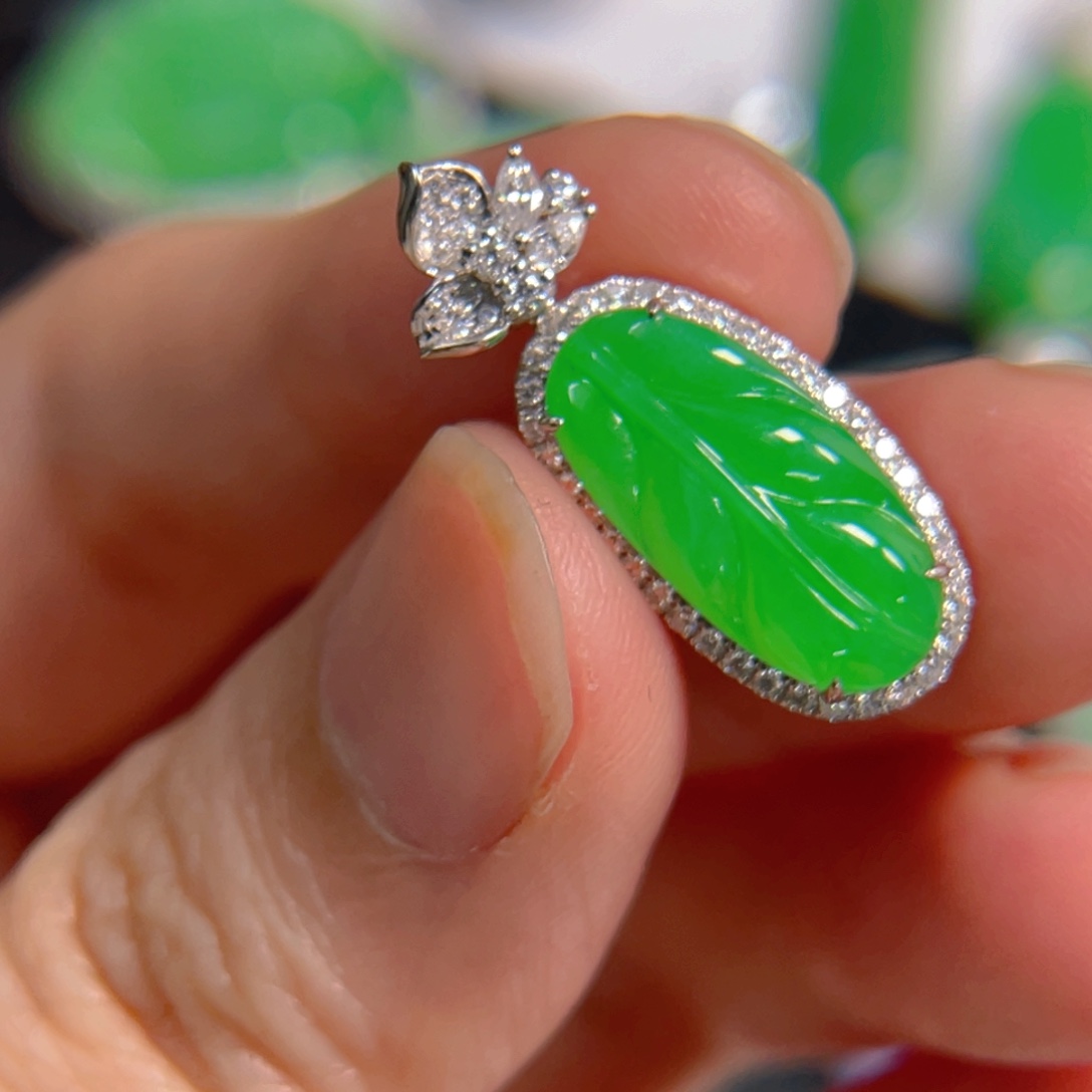 翡翠18K金镶嵌吊坠(不含链)