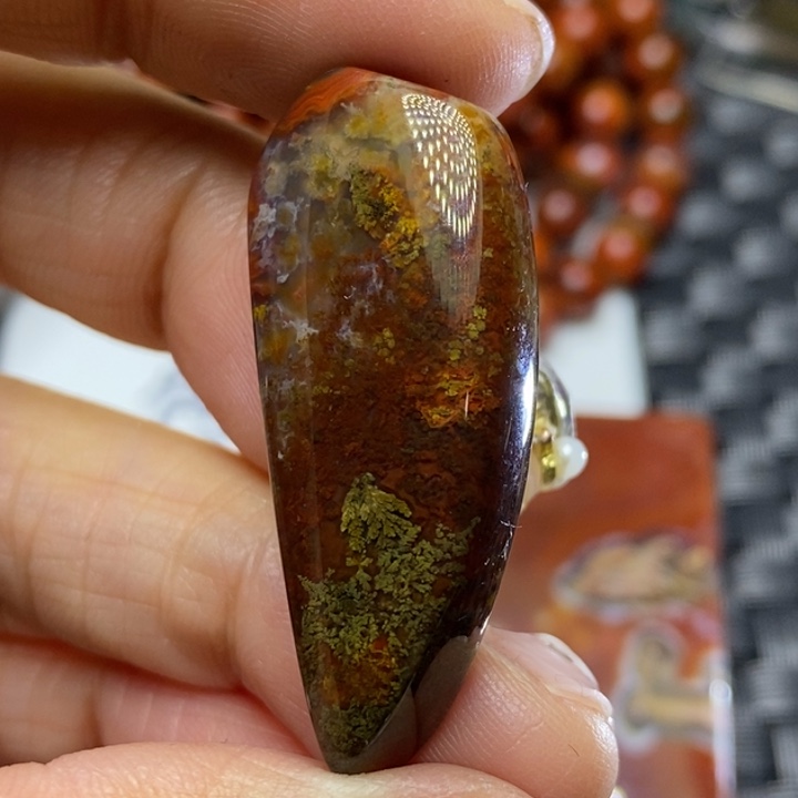 玛瑙/玉髓颈饰未镶嵌