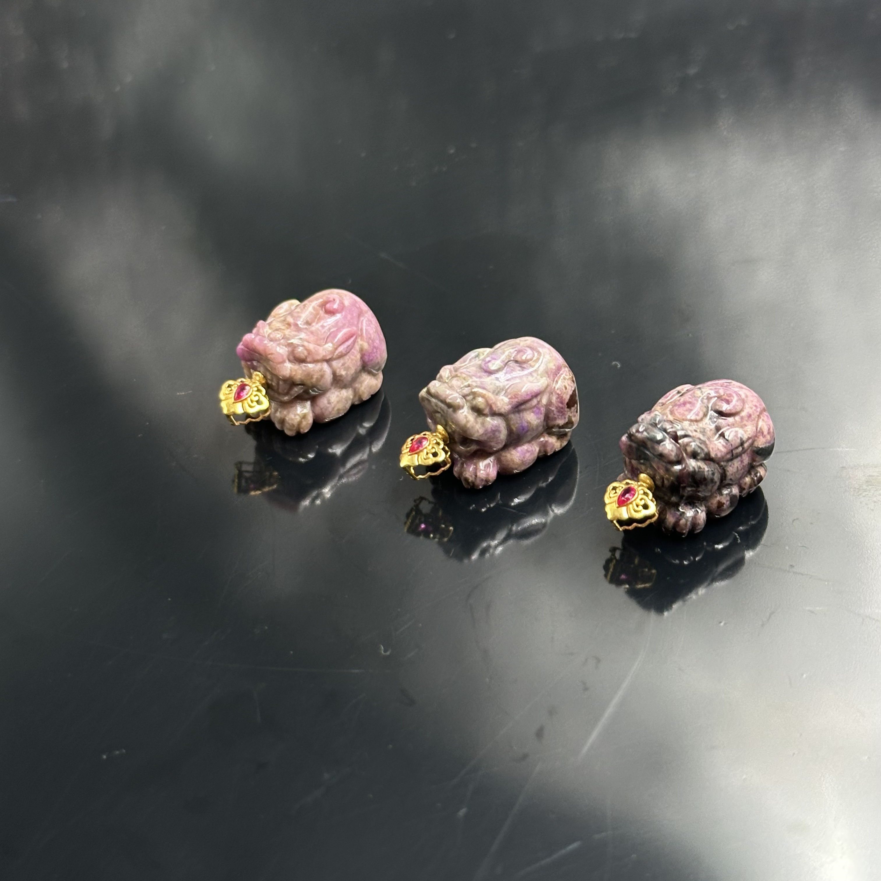 SSJ59舒俱玉化凝胶貔貅吊坠18k金镶吊坠9*16*11mm+多样性发其一