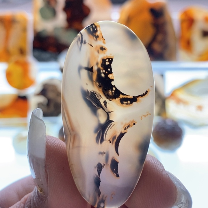 玛瑙/玉髓颈饰未镶嵌